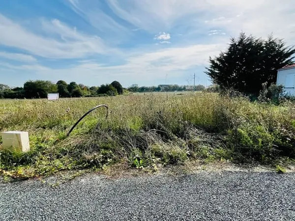 Terrain 235 m²