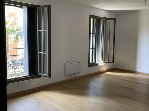 Perpignan, joli f3 de 56 m2 au 2 étage