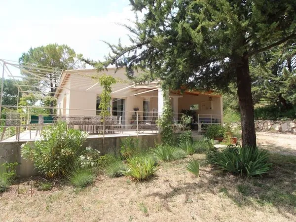 Maison Vente Saint-Saturnin-lès-Apt 6p 217m² 795000€