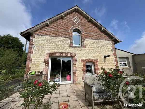 Maison 10 pièces 245 m²