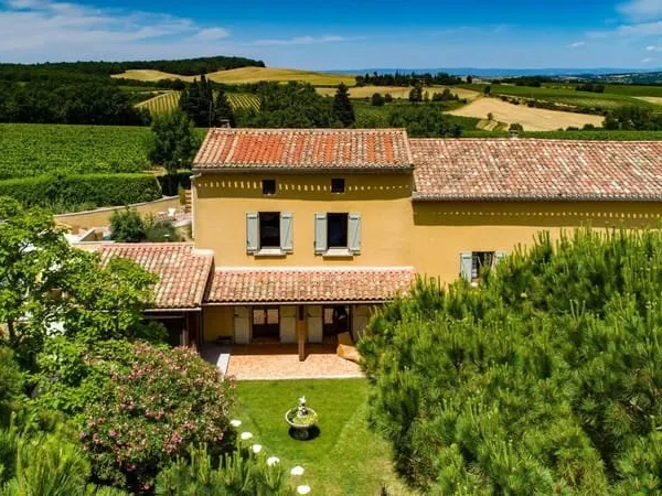 Maison de Maître et Domaine Viticole