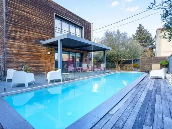 VILLA T6 COEUR DE VILLAGE PORTET / GARONNE