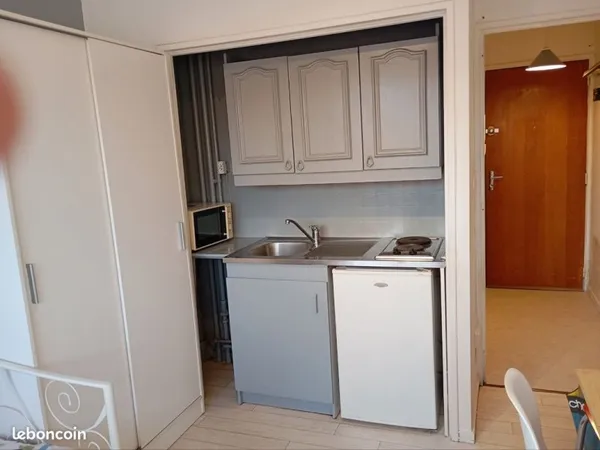 Studio meublé Montbéliard centre 20 M2