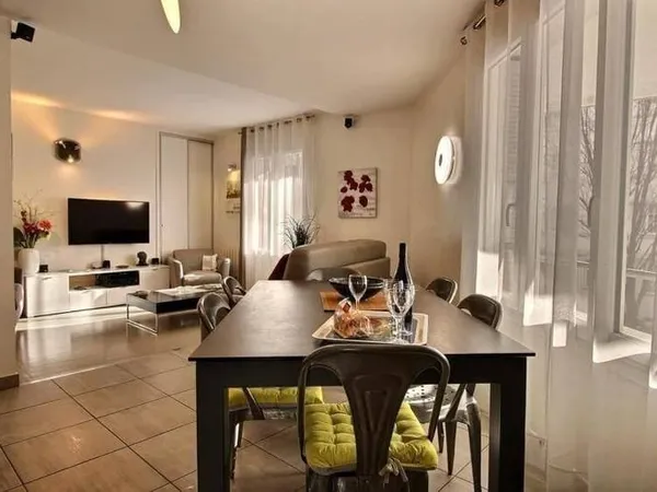Appartement 2 pièces 95 m²