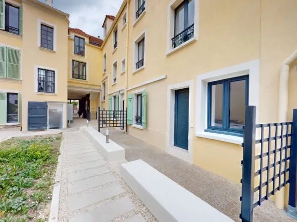 Local commercial Chatenay Malabry 1 pièce(s) 27.42 m2 ; Commerces ; Centre-Ville ; T10