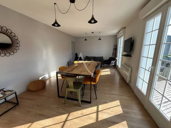 Maison 9 pièces 160 m²