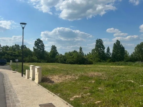 Terrain 550 m²
