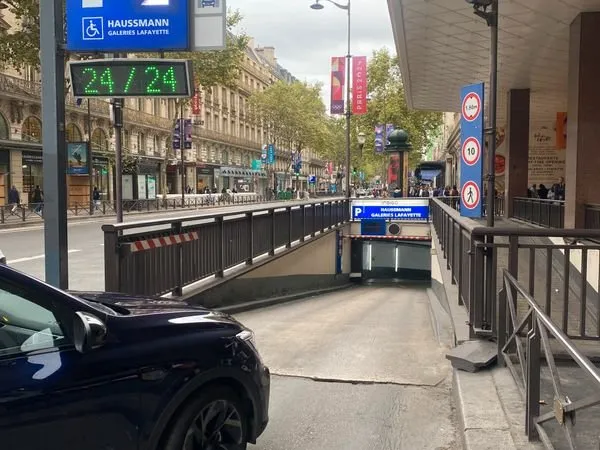 Parking a louer haussman-galeries lafayettes