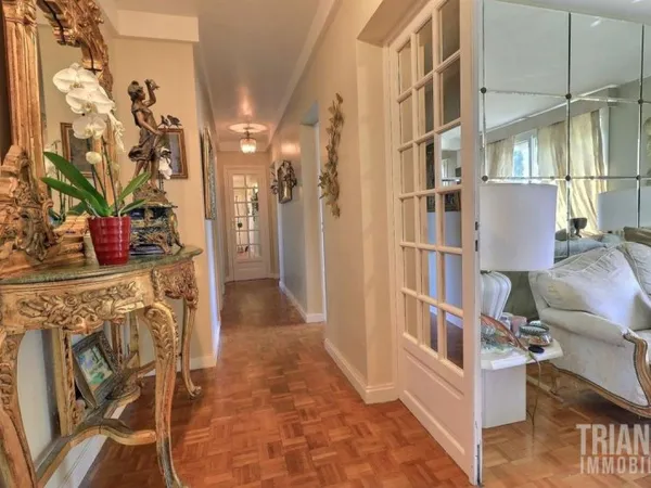 VENTE : appartement F5 (90 m²) à LA CELLE ST CLOUD. Résidence de Bel Ebat