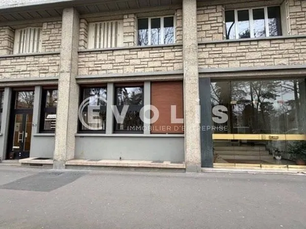 Local 276 m²