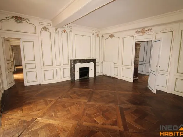 Rennes Hyper Centre - Appartement De Charme Donnant Dans Une Cour Intérieure