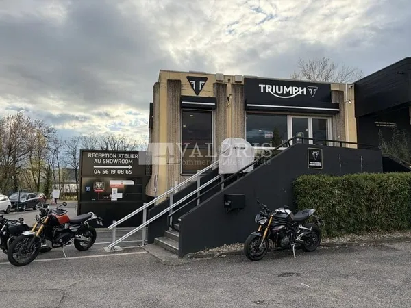 LOCAL COMMERCIAL à LOUER