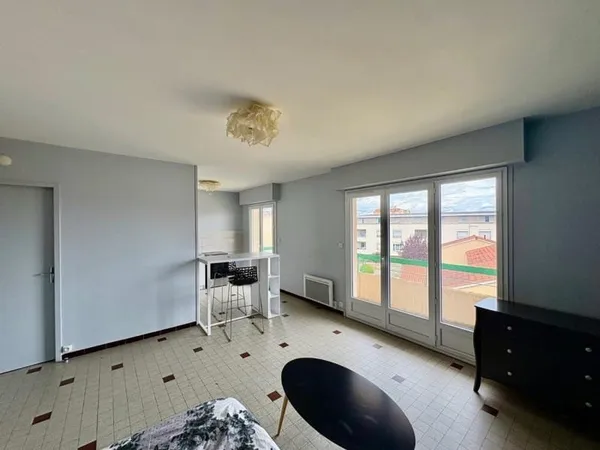 APPARTEMENT T1 A LOUER A ROANNE - IUT
