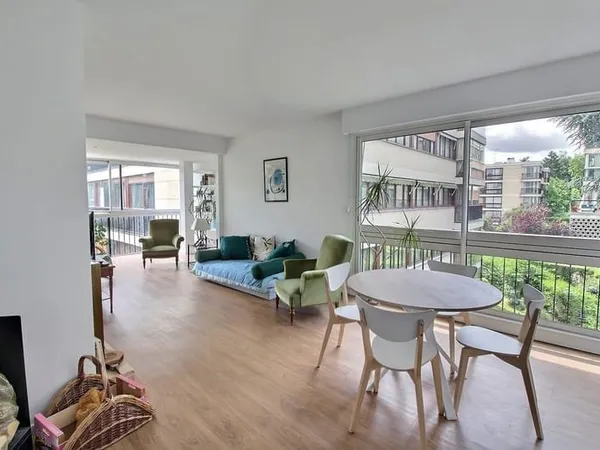 APPARTEMENT 4/5 PIÈCES À VENDRE À FONTENAY-LE-FLEURY