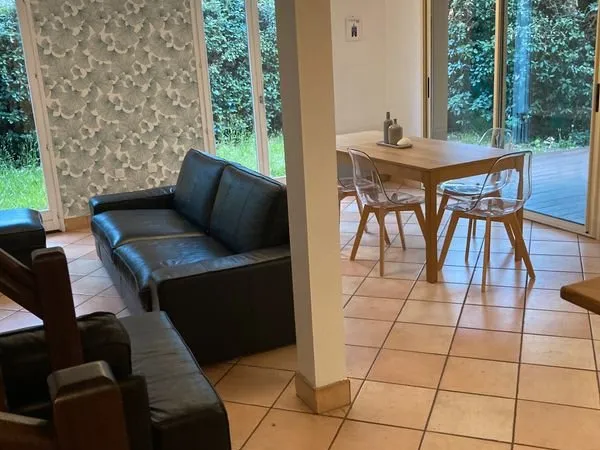 Colocation dans maison 105 m² à Mérignac - spacieuse et agréable