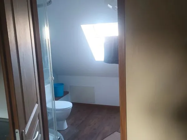 Chambre meublée