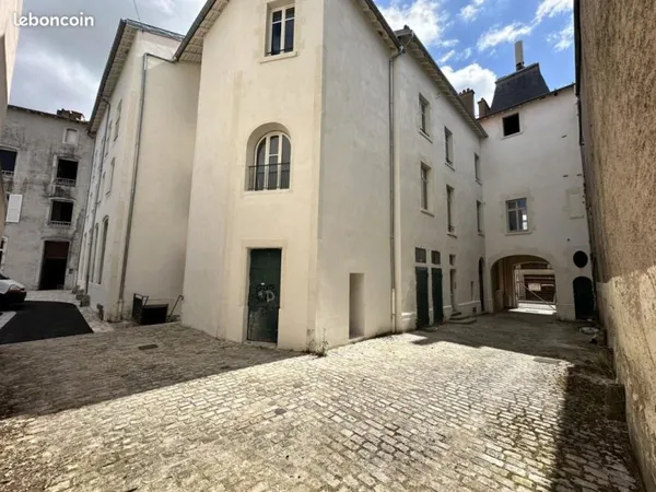 Appartement 4 pièces 107 m²