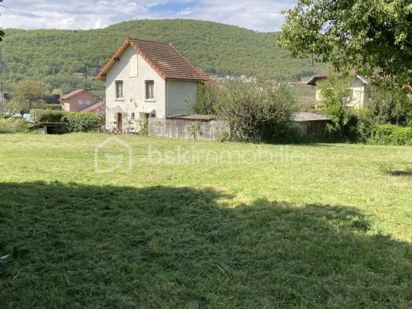 Terrain 1367 m²