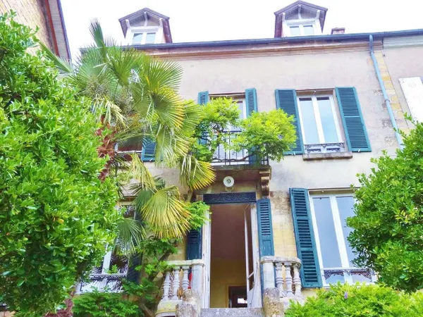 Maison 9 pièces 180 m²