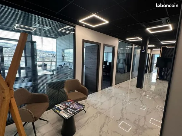 A LOUER : Bureaux neufs et contemporains à Poisy (Bâtiment L'Opale)