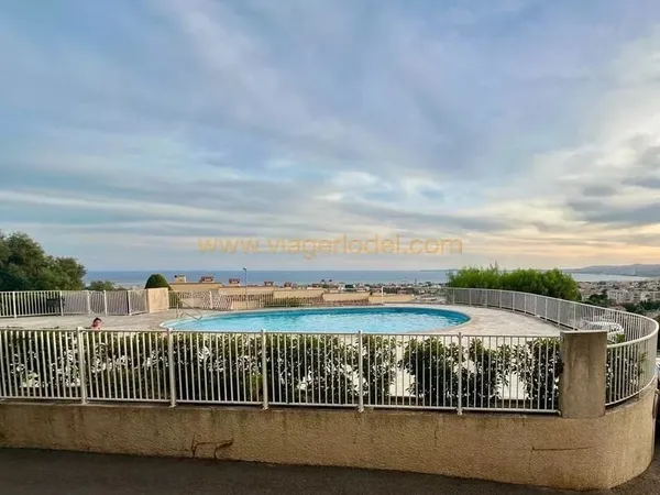 Réf. 9976 - VENTE AVEC RESERVE DU DROIT D'USAGE ET D'HABITATION - SAINT-LAURENT-DU-VAR (06)