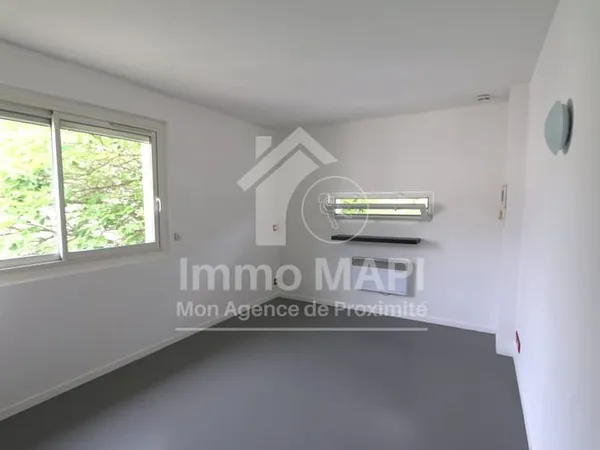 HÔPITAUX-FACULTES - BEAU STUDIO DE 18 M2