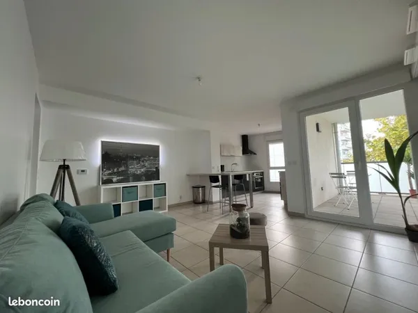 Appartement T3 Lyon 8 - Location meublée -