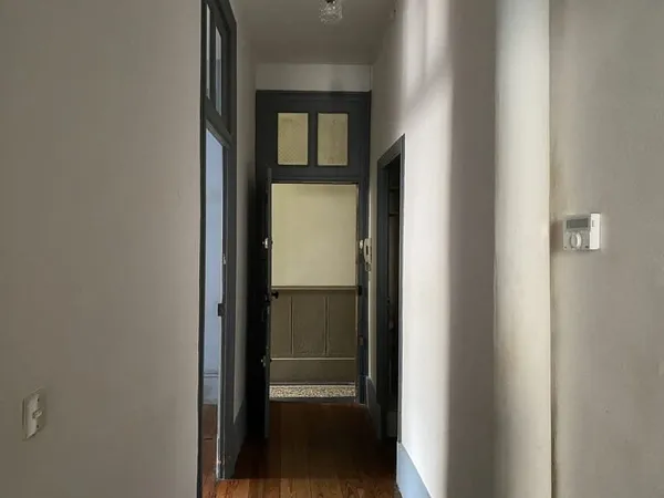 Appartement T4 A RENOVER et cave, Rue de Belfort, 26000 VALE
