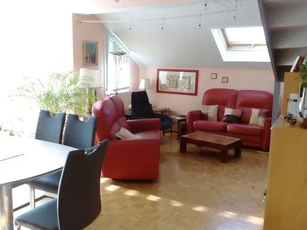 T5 de 119 m² quartier Chaprais/Mouillère + caves&parkings