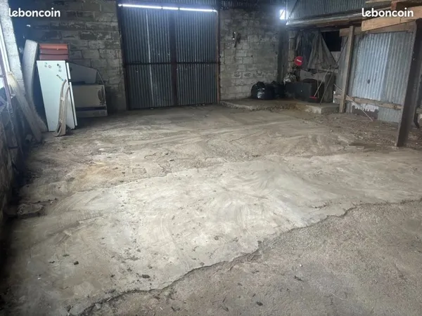 Location parking couvert pour caravanne/camping car