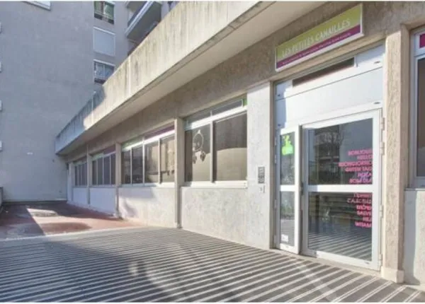 Local commercial 350 m²