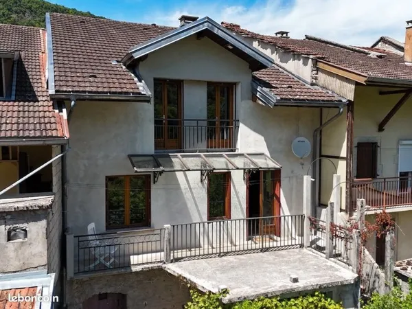 Maison de village 6 pièces 120 m²