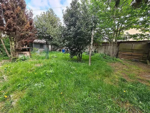 Terrain 457 m²
