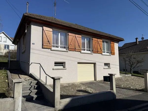 JOLIE MAISON SUR SOUS-SOL PROCHE CENTRE DE MAICHE