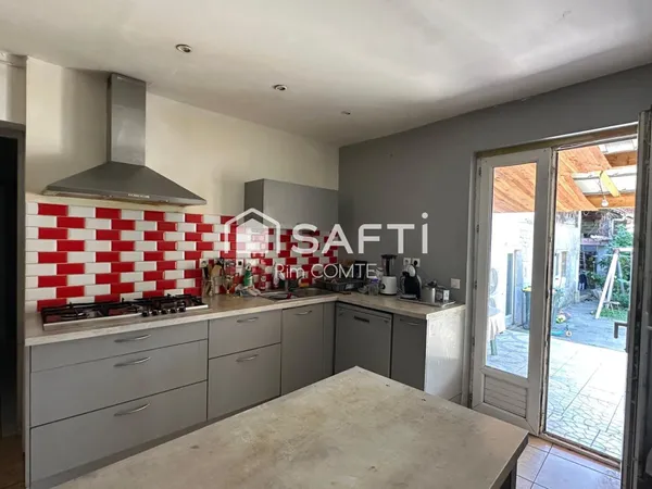À vendre - Maison de village 115€m² avec potentiel, à Salaise-sur-Sanne!!