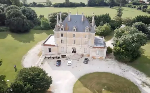 Maison 11 pièces 850 m²