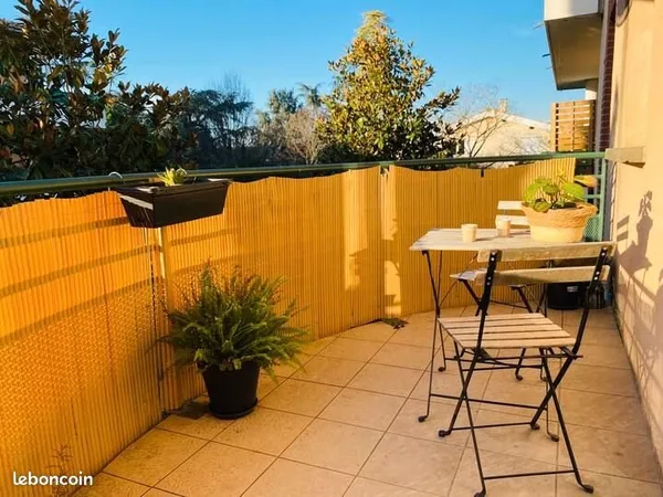 Appartement T2 45m² avec balcon, parking et piscine - Toulouse 31200