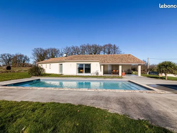 Maison 147m2 avec piscine et garage
