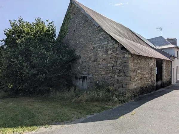 Grange en pierre authentique à rénover