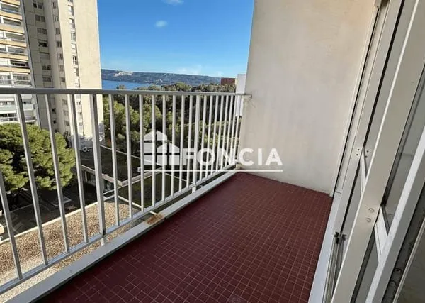A VENDRE T3 AVEC CAVE ET GARAGE A MARTIGUES (13500)