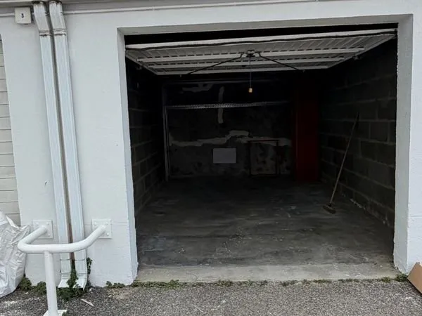 Garage à louer