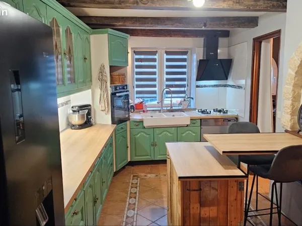 Maison rénovée 100 m² avec grange et garage - Calme - DPE D