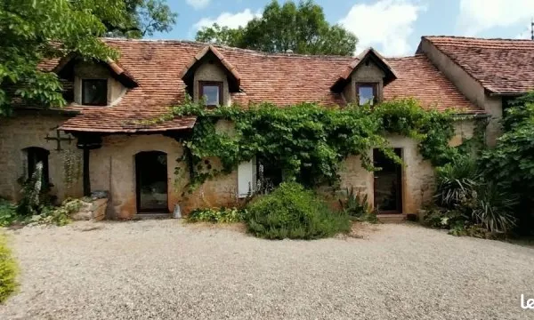 Mas 11 pièces 300 m²