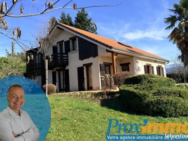 Villa 9 pièces 250 m²