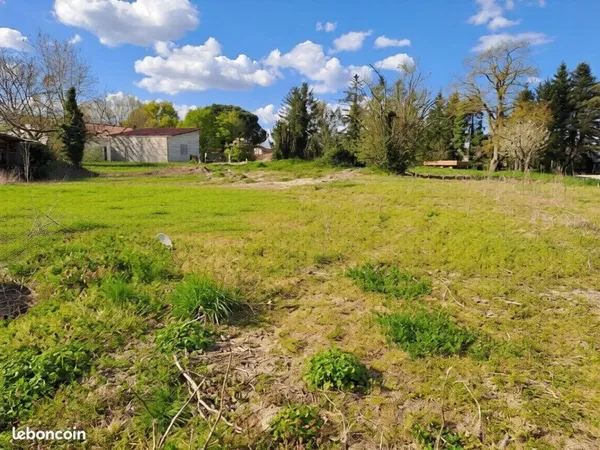 A vendre terrain constructible