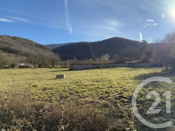 Terrain 1750 m²