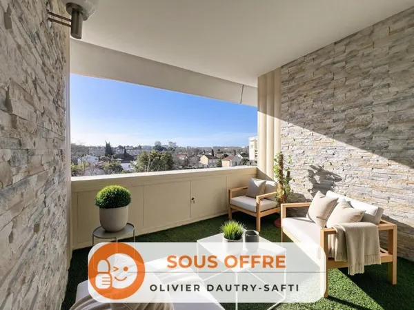 Grand T3 de 74m² traversant - Loggia plein Sud - Vue dégagée