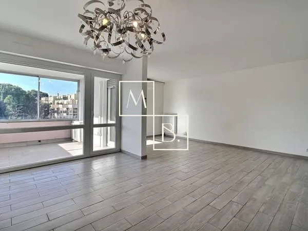 Montpellier, Montcalm / Estanove, Appartement 5 pièces de 11