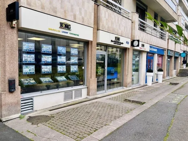Fonds de commerce 2 pièces 109 m²