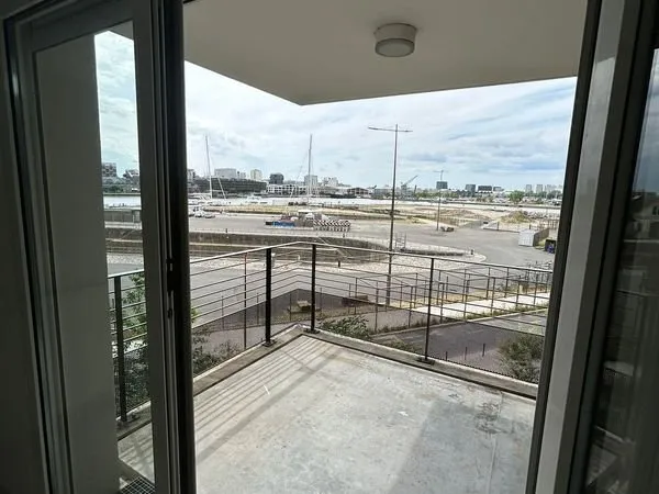 Bordeaux - T2 lumineux de 42 m² avec balcon de 8 m² - 210 000